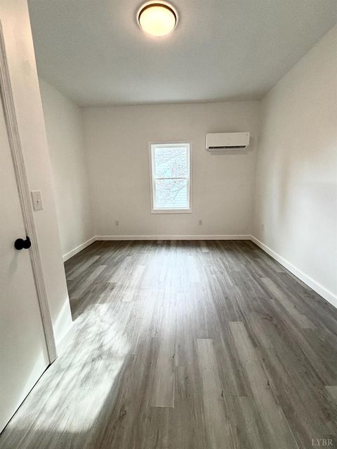 Tiny photo for 411 Newberne Street, Lynchburg, VA 24501 (MLS # 364617)