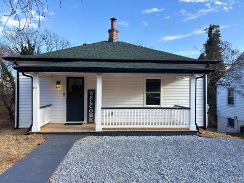 Tiny photo for 411 Newberne Street, Lynchburg, VA 24501 (MLS # 364617)