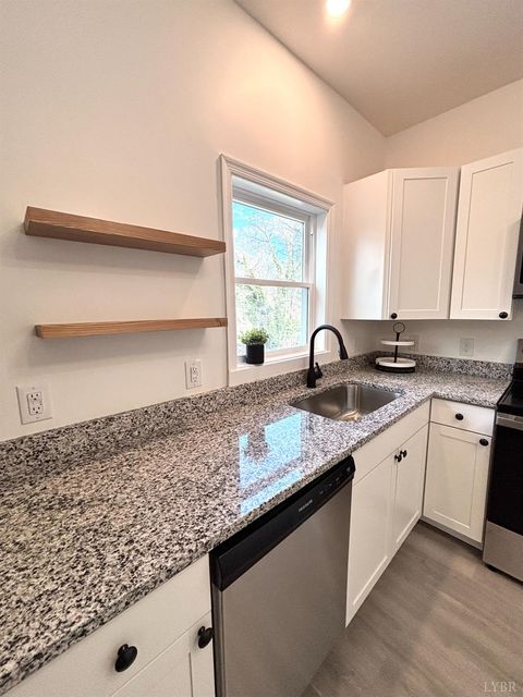 Tiny photo for 411 Newberne Street, Lynchburg, VA 24501 (MLS # 364617)