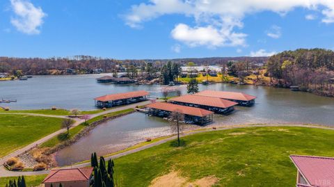 Tiny photo for 1028 Siesta Key Ct, Moneta, VA 24121 (MLS # 365354)