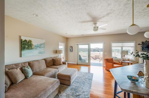 Tiny photo for 1028 Siesta Key Ct, Moneta, VA 24121 (MLS # 365354)