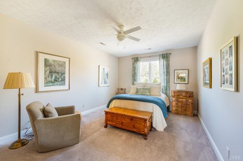 Tiny photo for 1028 Siesta Key Ct, Moneta, VA 24121 (MLS # 365354)