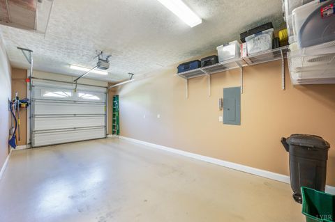 Tiny photo for 1028 Siesta Key Ct, Moneta, VA 24121 (MLS # 365354)