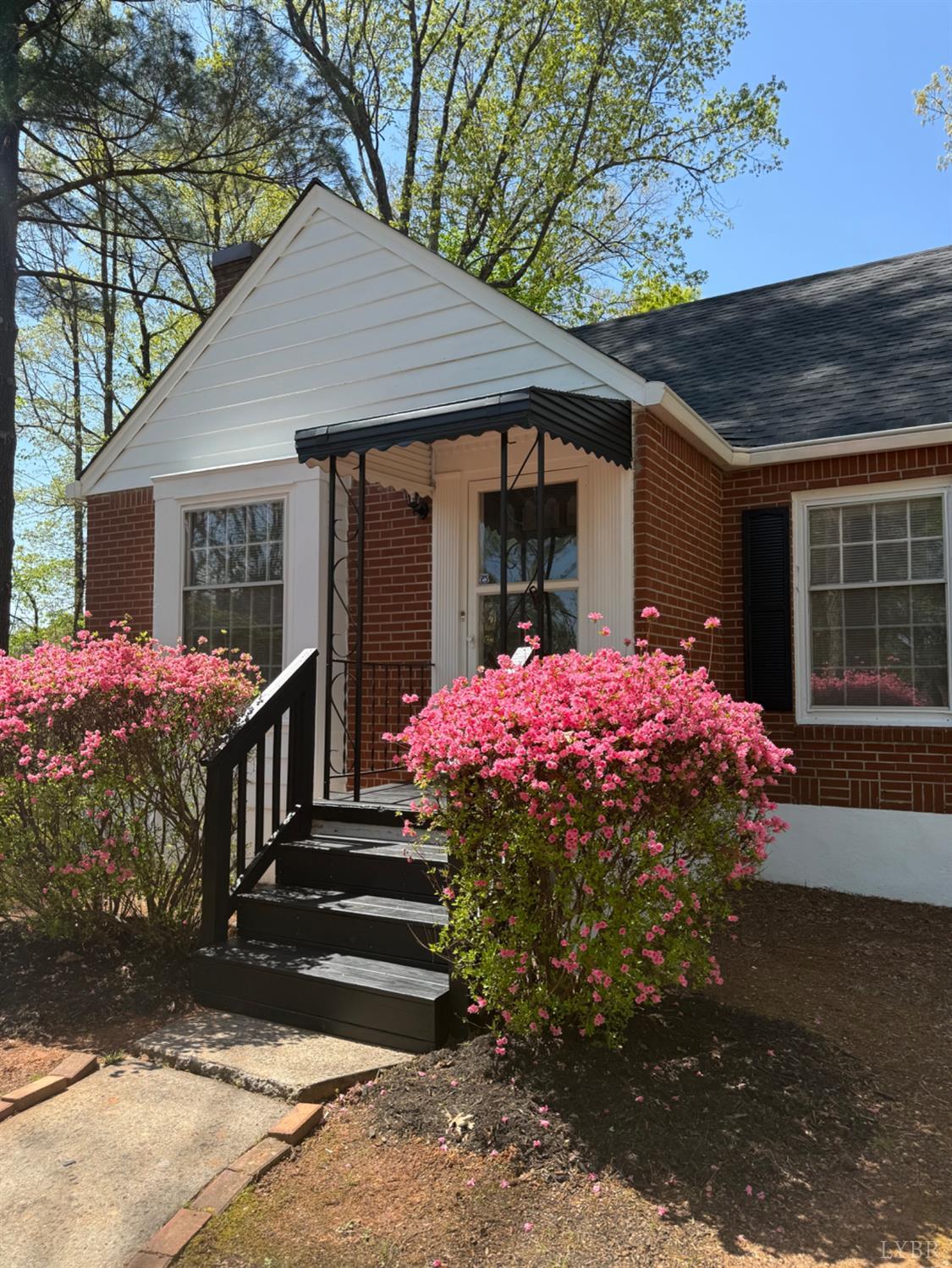 407 Old Graves Mill Road, Lynchburg, Virginia image 2