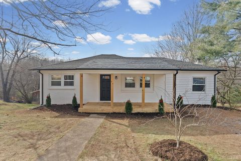 Photo of 109 Carnell Lane, Lynchburg, VA 24504 (MLS # 363686)
