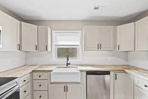 Tiny photo for 109 Carnell Lane, Lynchburg, VA 24504 (MLS # 363686)