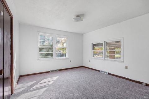 Tiny photo for 687 Hixburg Road Rd, Pamplin, VA 23958 (MLS # 363659)