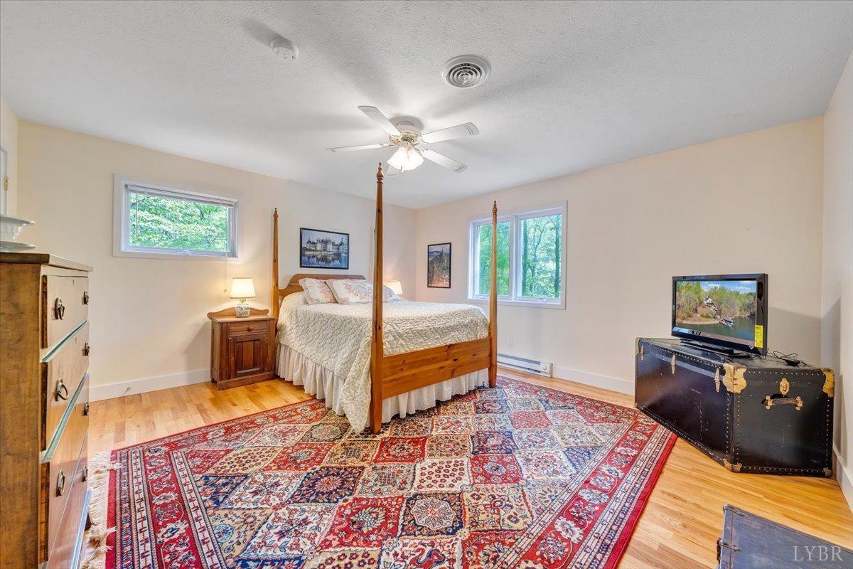 806 Cedar Key Lane, Huddleston, Virginia image 26