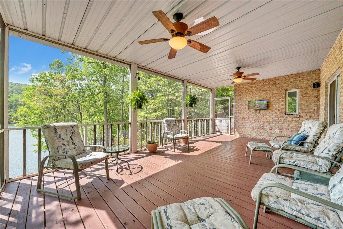 806 Cedar Key Lane, Huddleston, Virginia image 38