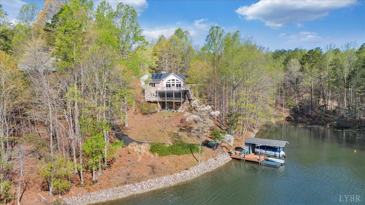 806 Cedar Key Lane, Huddleston, Virginia image 3