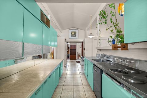 Tiny photo for 539 Elmwood Avenue, Lynchburg, VA 24503 (MLS # 364070)