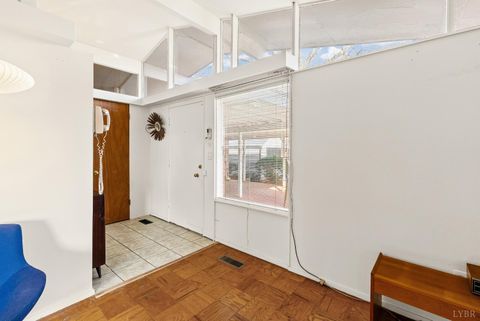 Tiny photo for 539 Elmwood Avenue, Lynchburg, VA 24503 (MLS # 364070)