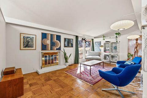 Tiny photo for 539 Elmwood Avenue, Lynchburg, VA 24503 (MLS # 364070)