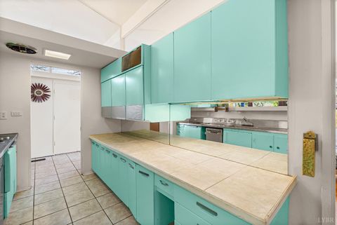 Tiny photo for 539 Elmwood Avenue, Lynchburg, VA 24503 (MLS # 364070)