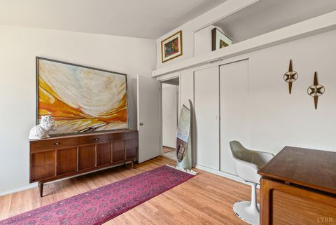 Tiny photo for 539 Elmwood Avenue, Lynchburg, VA 24503 (MLS # 364070)