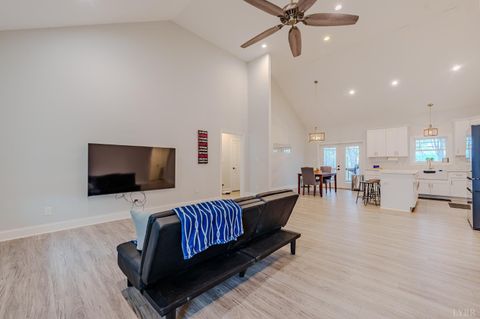 Tiny photo for 117 Victor Drive, Lynchburg, VA 24501 (MLS # 363367)