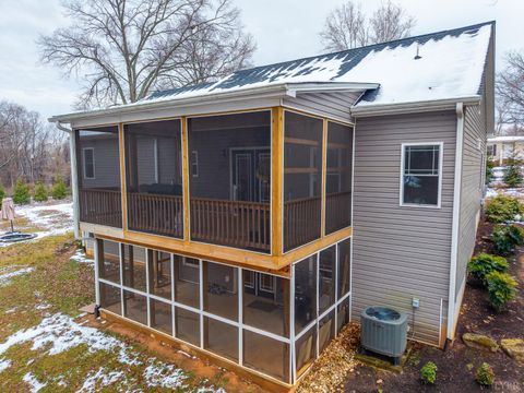 Tiny photo for 117 Victor Drive, Lynchburg, VA 24501 (MLS # 363367)