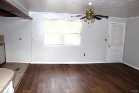 Tiny photo for 718 Sunset Drive, Bedford, VA 24523 (MLS # 364036)