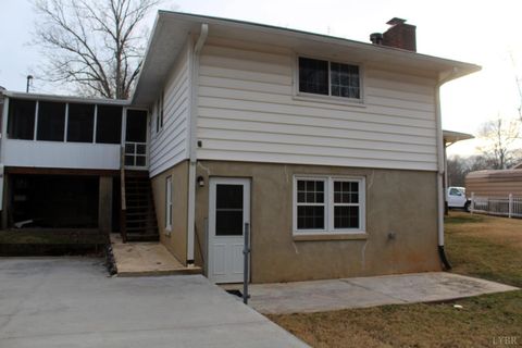 Tiny photo for 718 Sunset Drive, Bedford, VA 24523 (MLS # 364036)