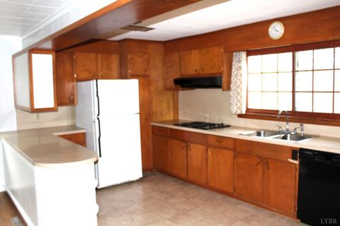 Tiny photo for 718 Sunset Drive, Bedford, VA 24523 (MLS # 364036)