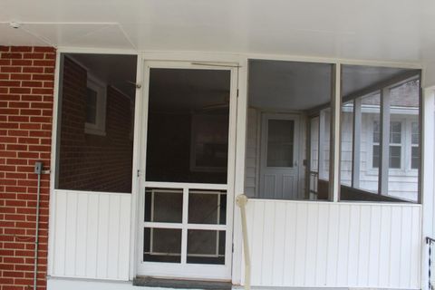 Tiny photo for 718 Sunset Drive, Bedford, VA 24523 (MLS # 364036)