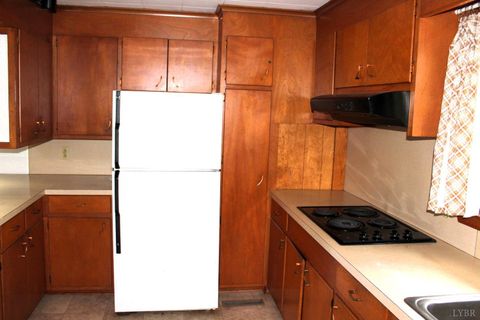 Tiny photo for 718 Sunset Drive, Bedford, VA 24523 (MLS # 364036)