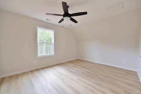 Tiny photo for 1833 Crockett Road, Forest, VA 24551 (MLS # 366400)