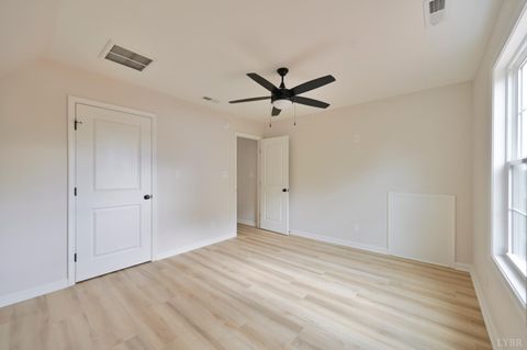 Tiny photo for 1833 Crockett Road, Forest, VA 24551 (MLS # 366400)
