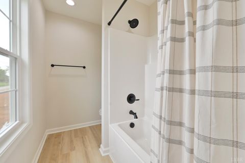 Tiny photo for 1833 Crockett Road, Forest, VA 24551 (MLS # 366400)
