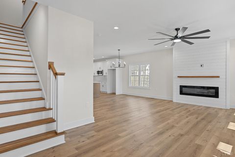 Tiny photo for 3 Thomas Jefferson Road, Forest, VA 24551 (MLS # 363592)