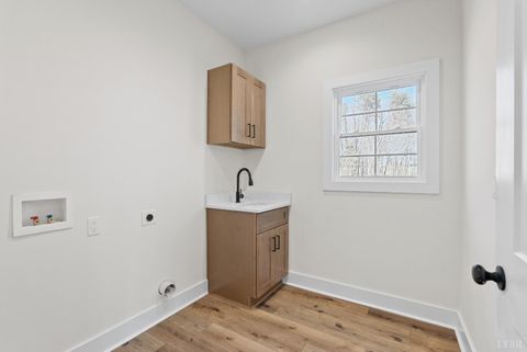 Tiny photo for 3 Thomas Jefferson Road, Forest, VA 24551 (MLS # 363592)