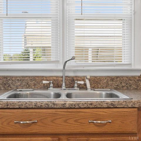 Tiny photo for 8868 Rockford School Rd RD, Gretna, VA 24557 (MLS # 366752)