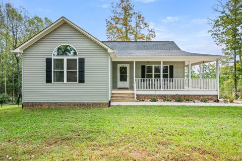 Homes For Sale - 1256 Mountain Cut Road<br/> Appomattox, VA 24522