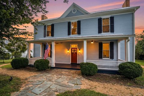 Homes For Sale - 260 N Main St St<br/> Amherst, VA 24521