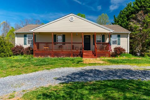 Photo of 2305 Smith Mountain Lake Parkway, Huddleston, VA 24104 (MLS # 365870)