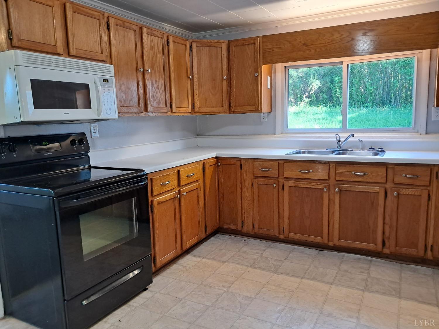 6019 Wards Road, Evington, Virginia image 2