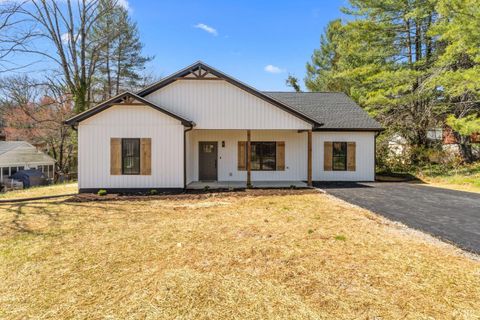 Photo of 0 Hickory Cove Lane, Moneta, VA 24121 (MLS # 364440)