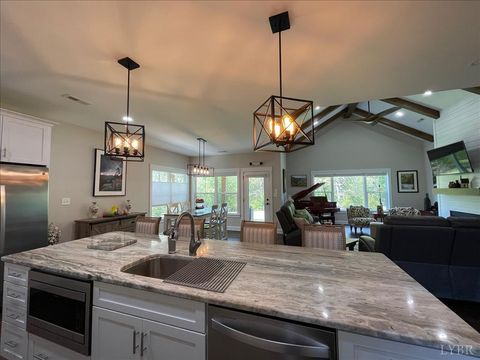 Tiny photo for 1185 Elk Creek Road, Forest, VA 24551 (MLS # 366385)