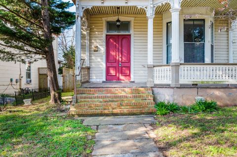 Tiny photo for 405 Harrison Street, Lynchburg, VA 24504 (MLS # 365483)