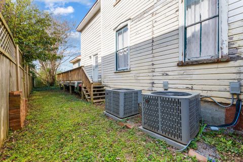 Tiny photo for 405 Harrison Street, Lynchburg, VA 24504 (MLS # 365483)
