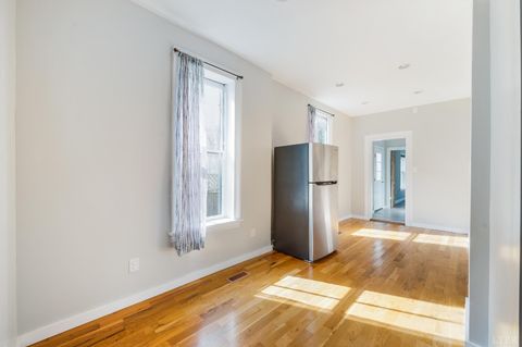 Tiny photo for 405 Harrison Street, Lynchburg, VA 24504 (MLS # 365483)