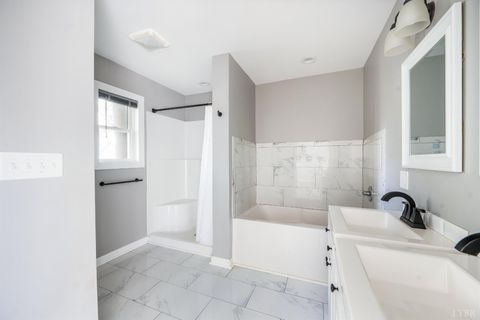 Tiny photo for 405 Harrison Street, Lynchburg, VA 24504 (MLS # 365483)