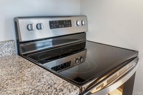 Tiny photo for 405 Harrison Street, Lynchburg, VA 24504 (MLS # 365483)