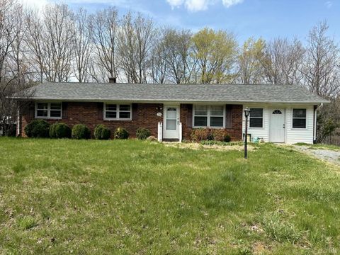 Tiny photo for 1796 Owens Mill Rd Rd, Gretna, VA 24557 (MLS # 363472)