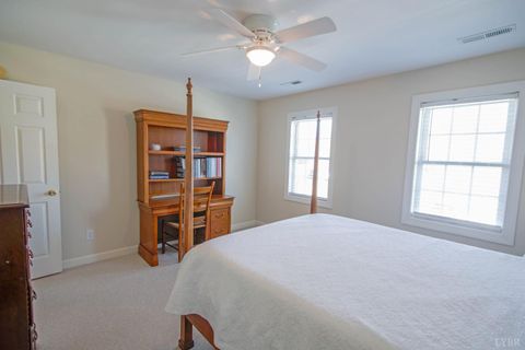 Tiny photo for 607 Susannah Place, Lynchburg, VA 24502 (MLS # 364498)