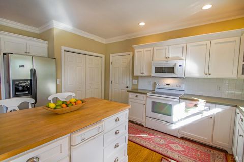 Tiny photo for 607 Susannah Place, Lynchburg, VA 24502 (MLS # 364498)