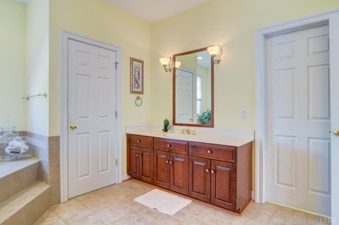 Tiny photo for 3471 Bellevue Road, Forest, VA 24551 (MLS # 364459)