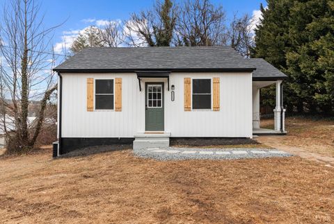 Photo of 3211 Richmond Street, Lynchburg, VA 24501 (MLS # 364501)
