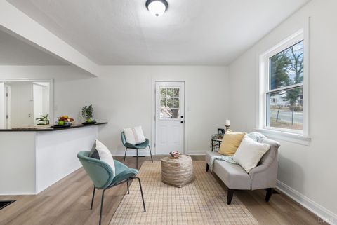 Tiny photo for 3211 Richmond Street, Lynchburg, VA 24501 (MLS # 364501)