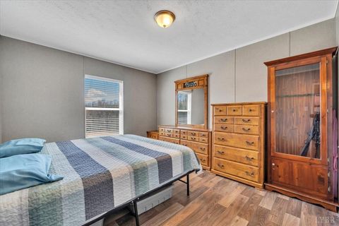 Tiny photo for 1844 Fiddler Creek Road, Bedford, VA 24523 (MLS # 366051)